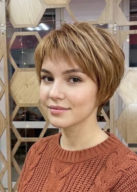 Женская стрижка гарсон в салоне Chicago, Казань